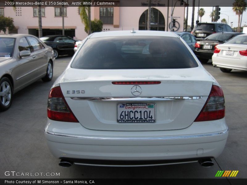Arctic White / Cashmere 2009 Mercedes-Benz E 350 Sedan