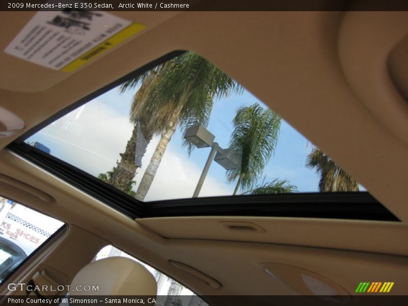 Arctic White / Cashmere 2009 Mercedes-Benz E 350 Sedan
