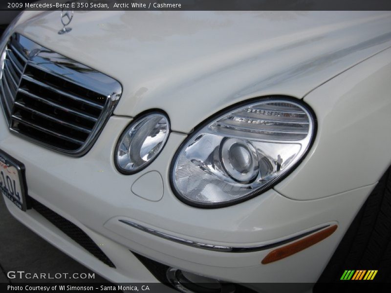 Arctic White / Cashmere 2009 Mercedes-Benz E 350 Sedan