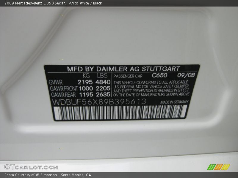 Arctic White / Black 2009 Mercedes-Benz E 350 Sedan
