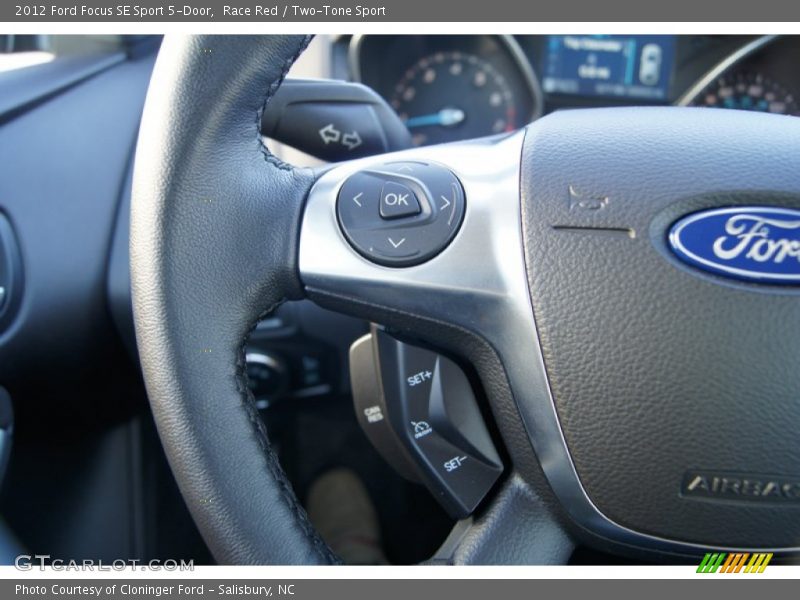 Race Red / Two-Tone Sport 2012 Ford Focus SE Sport 5-Door