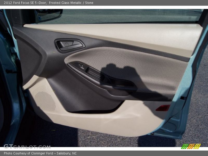 Frosted Glass Metallic / Stone 2012 Ford Focus SE 5-Door