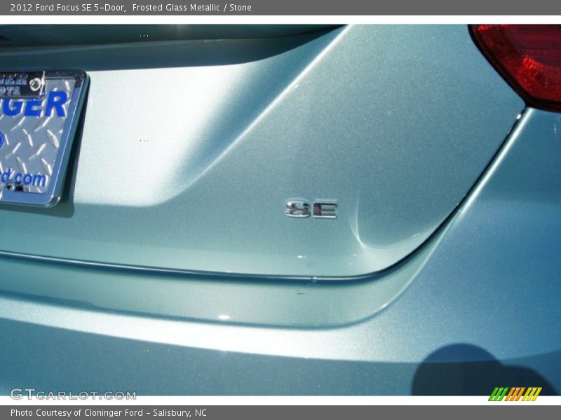 Frosted Glass Metallic / Stone 2012 Ford Focus SE 5-Door