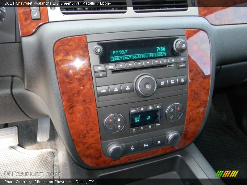 Sheer Silver Metallic / Ebony 2011 Chevrolet Avalanche LT