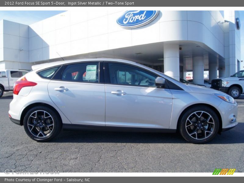 2012 Focus SE Sport 5-Door Ingot Silver Metallic