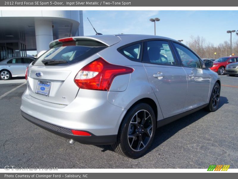 Ingot Silver Metallic / Two-Tone Sport 2012 Ford Focus SE Sport 5-Door