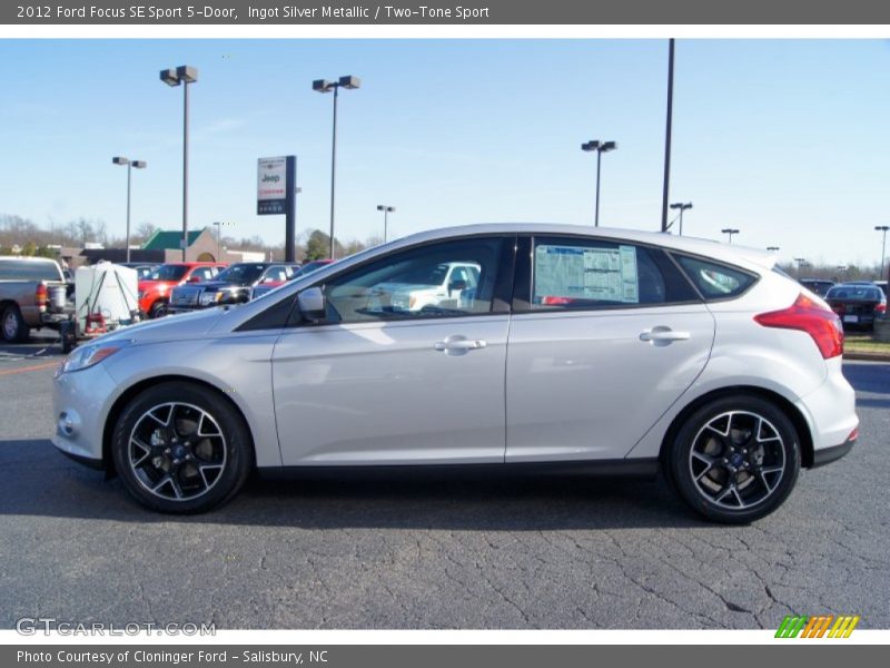 Ingot Silver Metallic / Two-Tone Sport 2012 Ford Focus SE Sport 5-Door