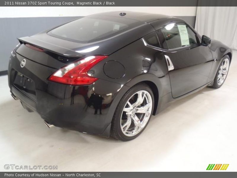 Magnetic Black / Black 2011 Nissan 370Z Sport Touring Coupe