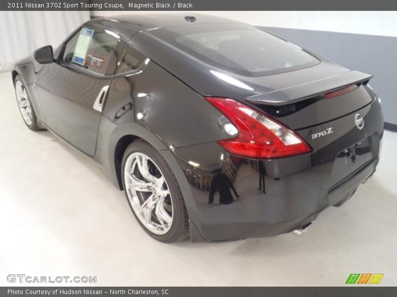 Magnetic Black / Black 2011 Nissan 370Z Sport Touring Coupe