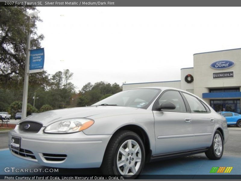 Silver Frost Metallic / Medium/Dark Flint 2007 Ford Taurus SE