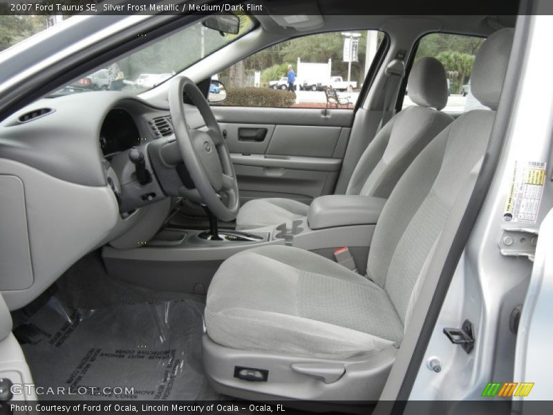 Silver Frost Metallic / Medium/Dark Flint 2007 Ford Taurus SE