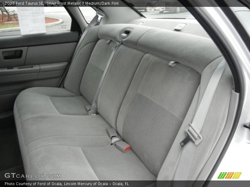 Silver Frost Metallic / Medium/Dark Flint 2007 Ford Taurus SE