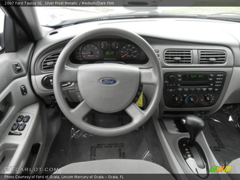 Silver Frost Metallic / Medium/Dark Flint 2007 Ford Taurus SE