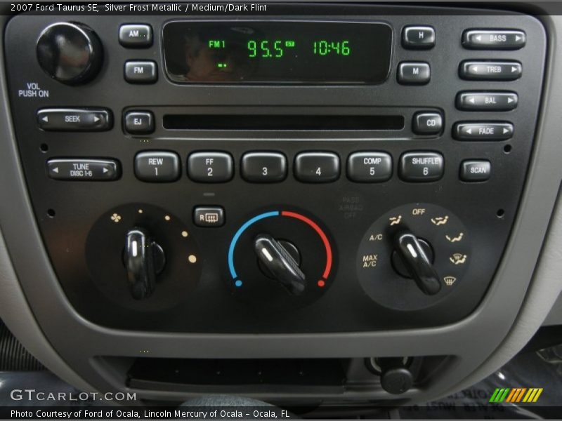 Silver Frost Metallic / Medium/Dark Flint 2007 Ford Taurus SE