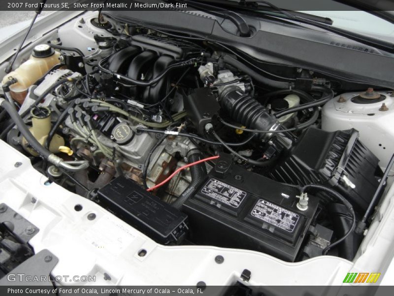 Silver Frost Metallic / Medium/Dark Flint 2007 Ford Taurus SE
