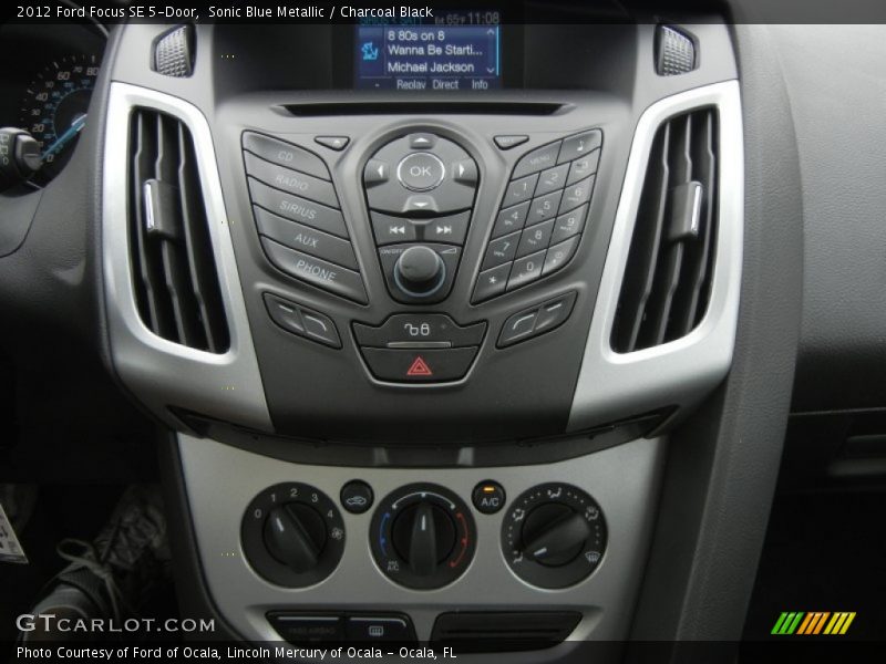 Sonic Blue Metallic / Charcoal Black 2012 Ford Focus SE 5-Door