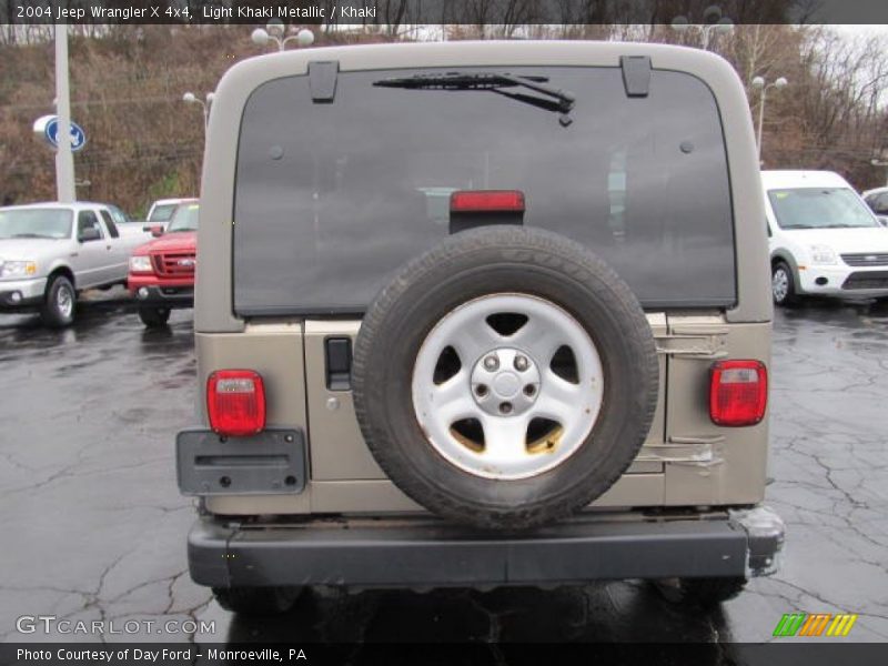 Light Khaki Metallic / Khaki 2004 Jeep Wrangler X 4x4