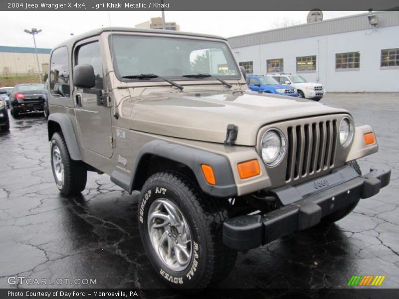 Light Khaki Metallic / Khaki 2004 Jeep Wrangler X 4x4
