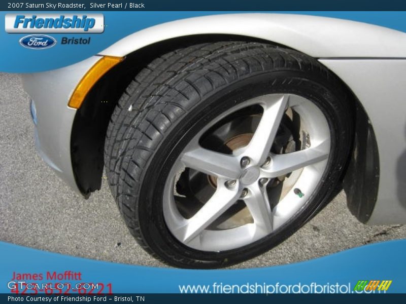 Silver Pearl / Black 2007 Saturn Sky Roadster