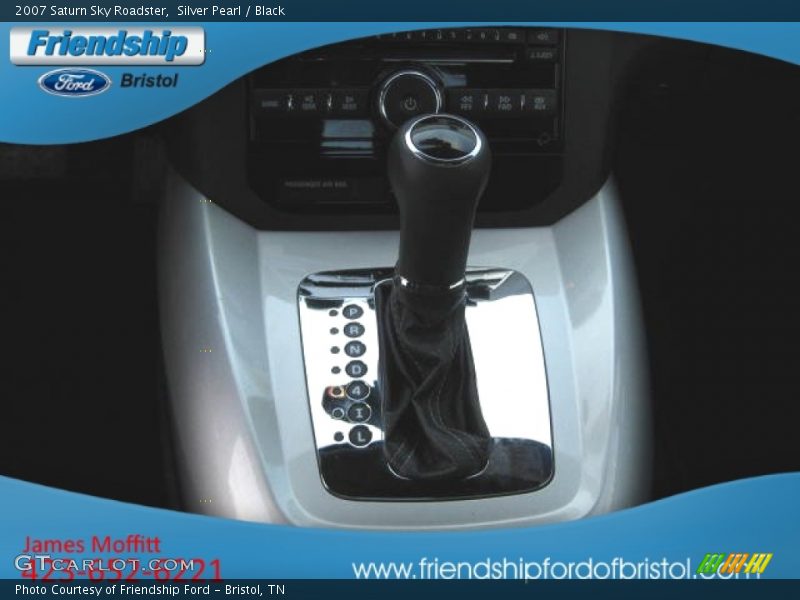 Silver Pearl / Black 2007 Saturn Sky Roadster