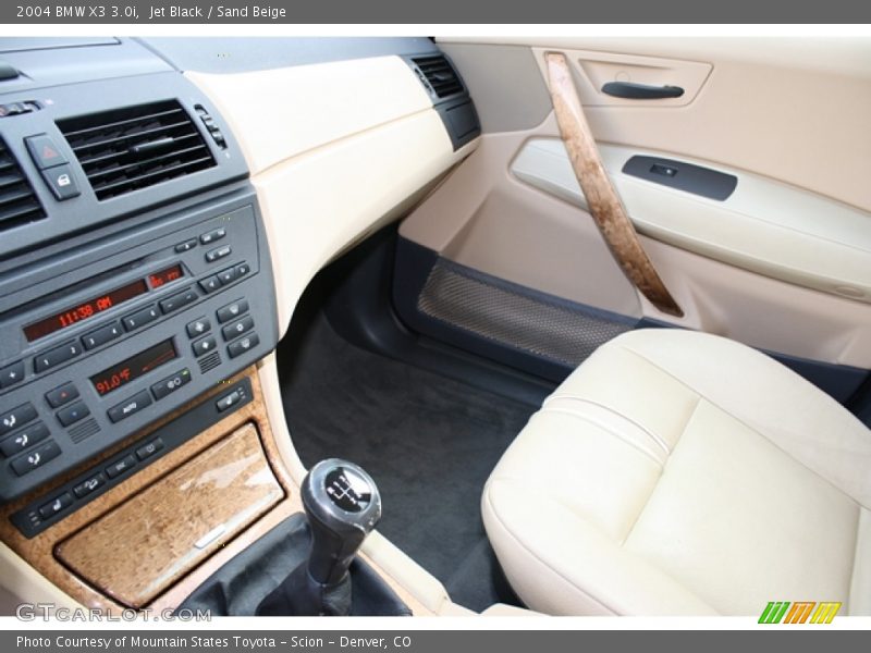 Jet Black / Sand Beige 2004 BMW X3 3.0i
