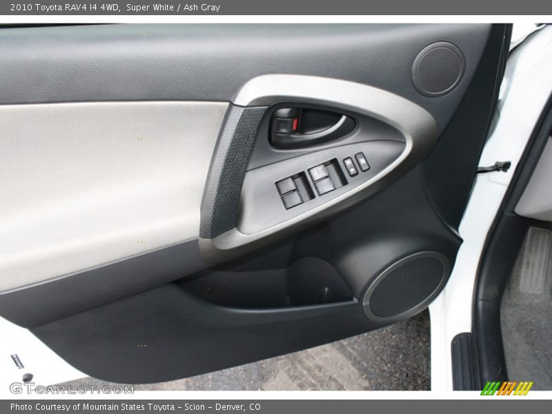 Super White / Ash Gray 2010 Toyota RAV4 I4 4WD