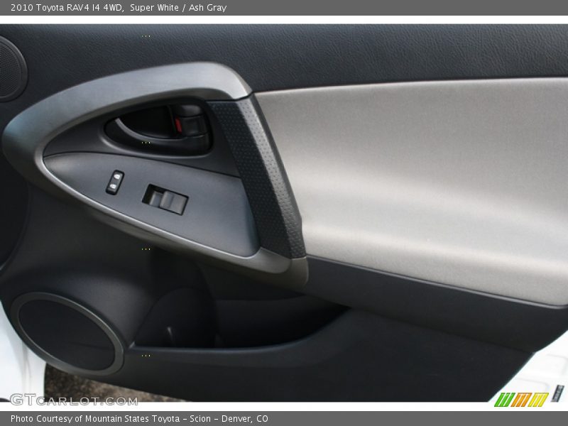 Super White / Ash Gray 2010 Toyota RAV4 I4 4WD