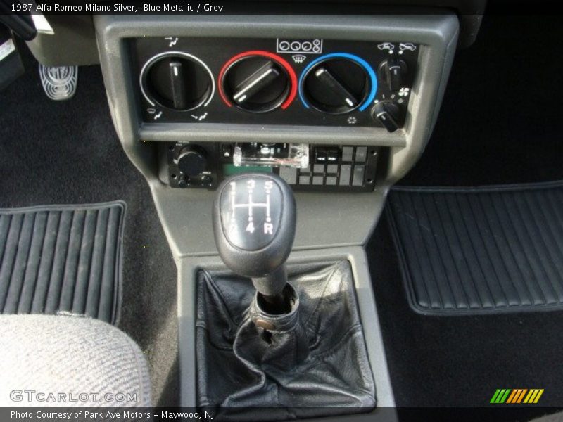  1987 Milano Silver 5 Speed Manual Shifter