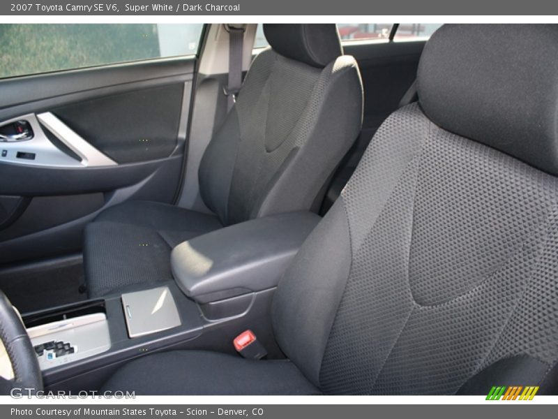 Super White / Dark Charcoal 2007 Toyota Camry SE V6