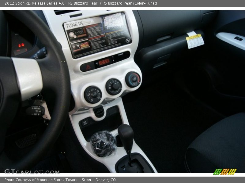 RS Blizzard Pearl / RS Blizzard Pearl/Color-Tuned 2012 Scion xD Release Series 4.0