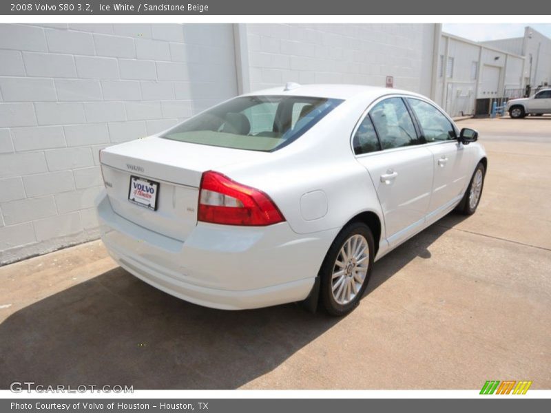 Ice White / Sandstone Beige 2008 Volvo S80 3.2