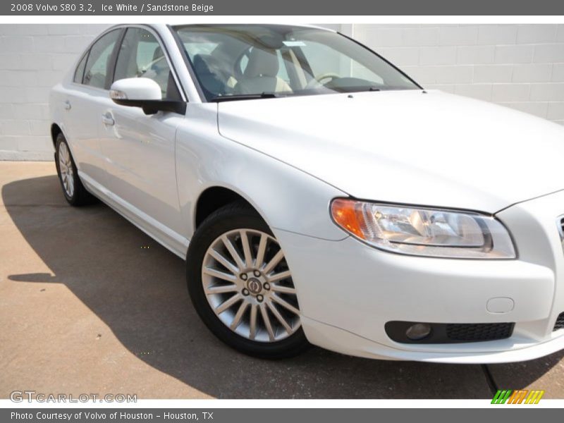 Ice White / Sandstone Beige 2008 Volvo S80 3.2