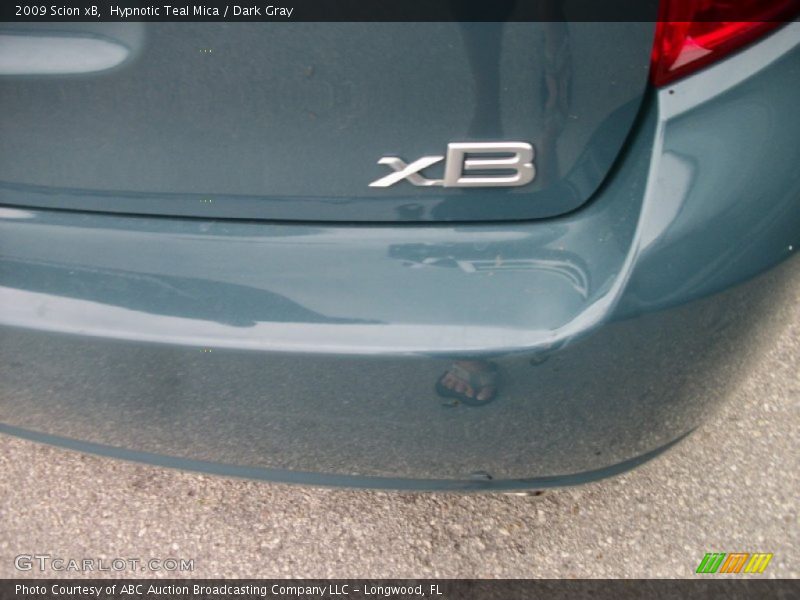 Hypnotic Teal Mica / Dark Gray 2009 Scion xB