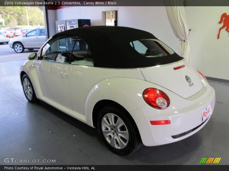 Candy White / Black 2009 Volkswagen New Beetle 2.5 Convertible