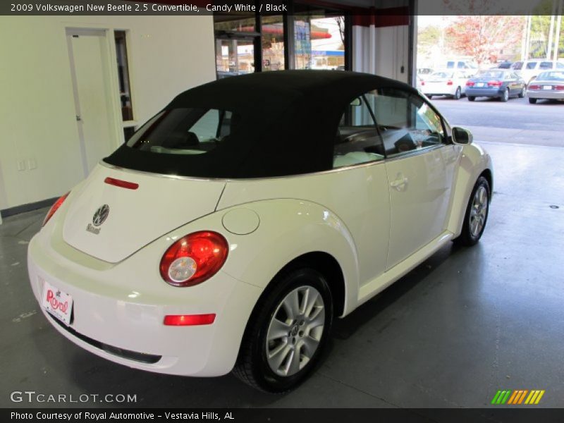 Candy White / Black 2009 Volkswagen New Beetle 2.5 Convertible