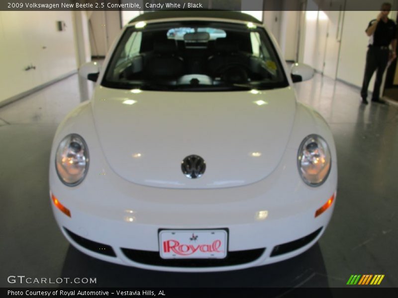 Candy White / Black 2009 Volkswagen New Beetle 2.5 Convertible