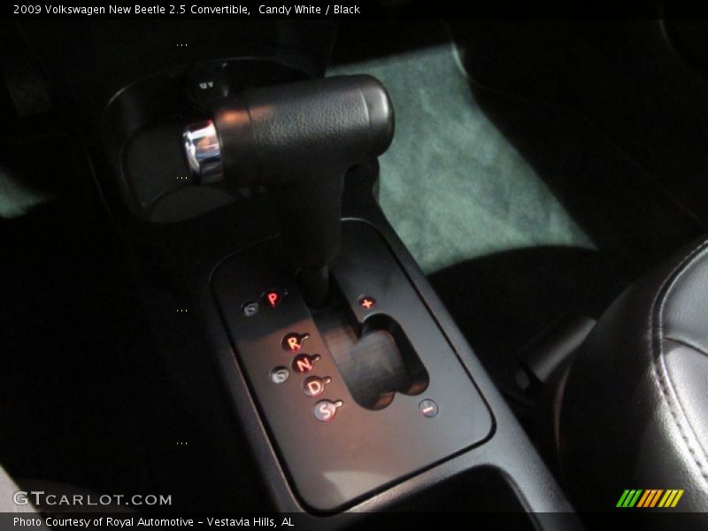 Candy White / Black 2009 Volkswagen New Beetle 2.5 Convertible