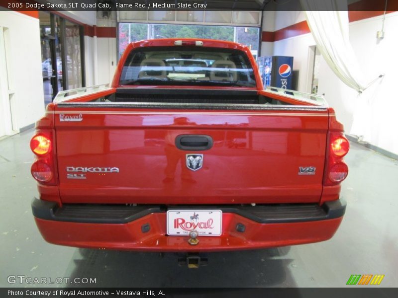 Flame Red / Medium Slate Gray 2005 Dodge Dakota SLT Quad Cab