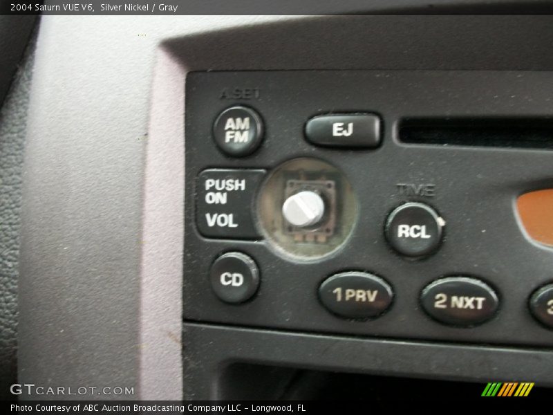 Silver Nickel / Gray 2004 Saturn VUE V6