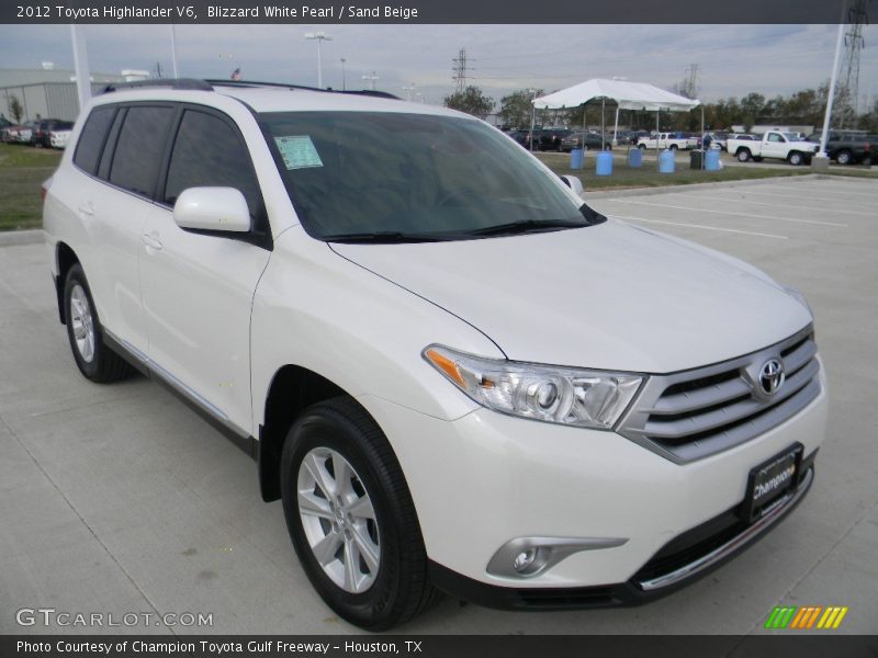 Blizzard White Pearl / Sand Beige 2012 Toyota Highlander V6