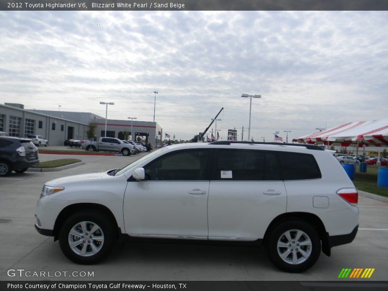 Blizzard White Pearl / Sand Beige 2012 Toyota Highlander V6
