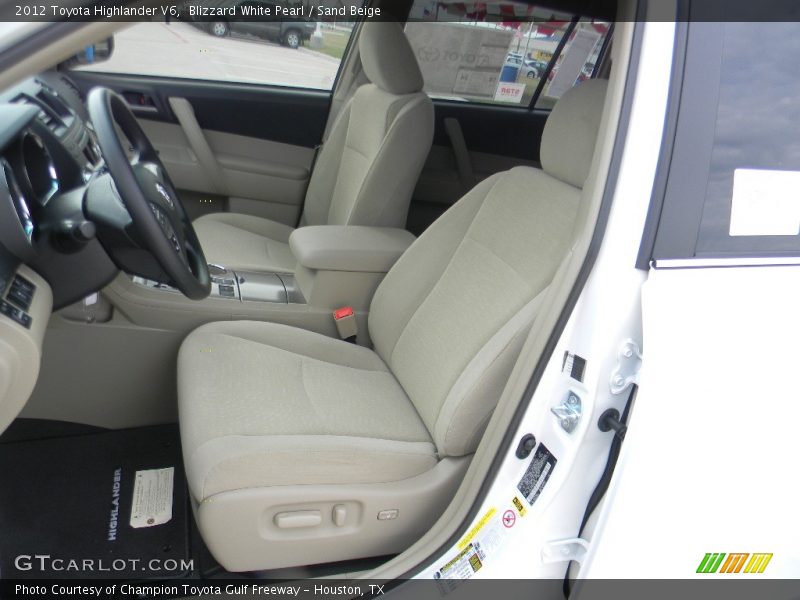 Blizzard White Pearl / Sand Beige 2012 Toyota Highlander V6