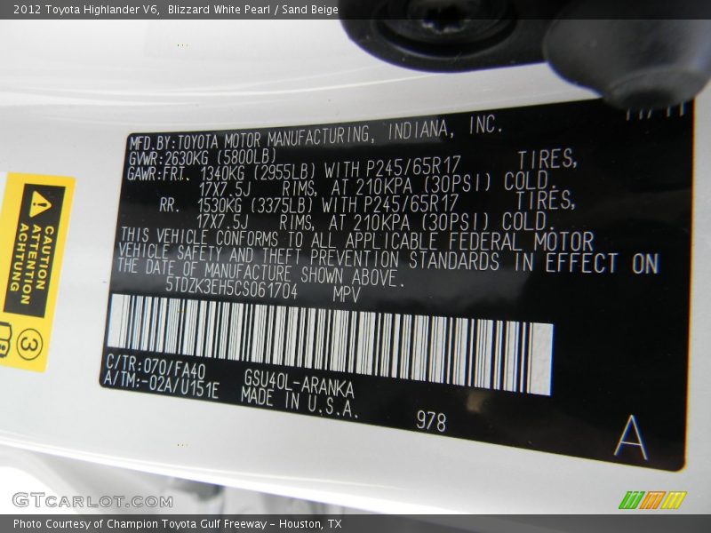 Blizzard White Pearl / Sand Beige 2012 Toyota Highlander V6