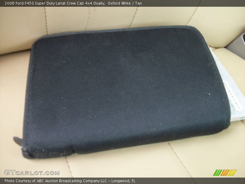 Oxford White / Tan 2008 Ford F450 Super Duty Lariat Crew Cab 4x4 Dually