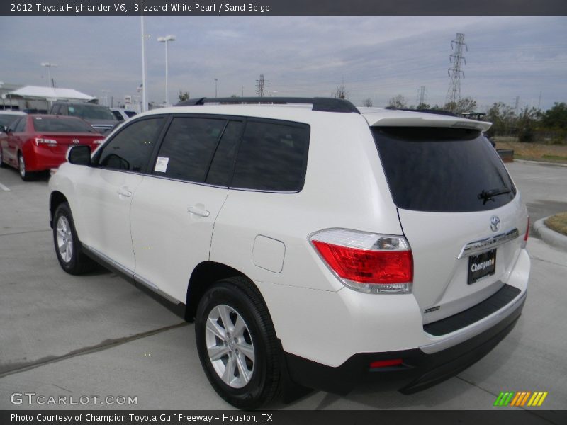 Blizzard White Pearl / Sand Beige 2012 Toyota Highlander V6