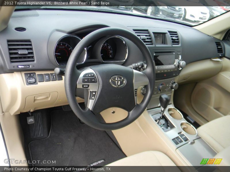 Blizzard White Pearl / Sand Beige 2012 Toyota Highlander V6