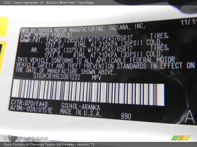 Blizzard White Pearl / Sand Beige 2012 Toyota Highlander V6