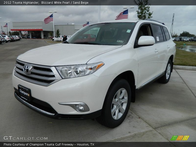 Blizzard White Pearl / Sand Beige 2012 Toyota Highlander