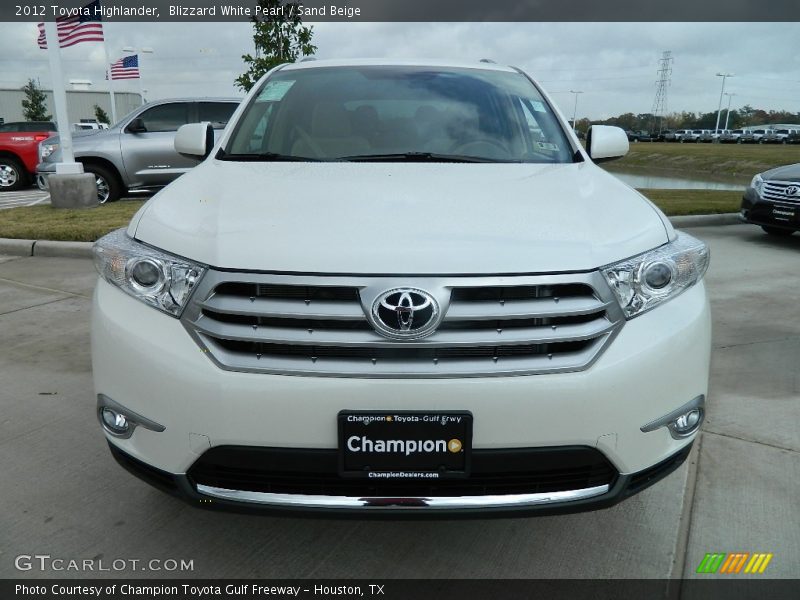 Blizzard White Pearl / Sand Beige 2012 Toyota Highlander