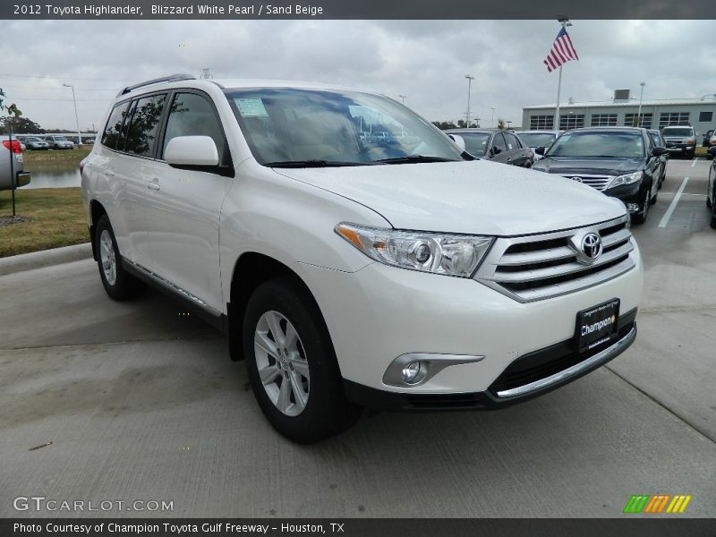 Blizzard White Pearl / Sand Beige 2012 Toyota Highlander